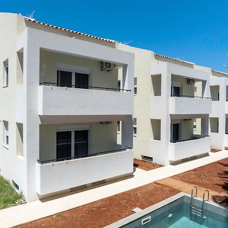 Miralis Apartments Nikiána Kültér fotó