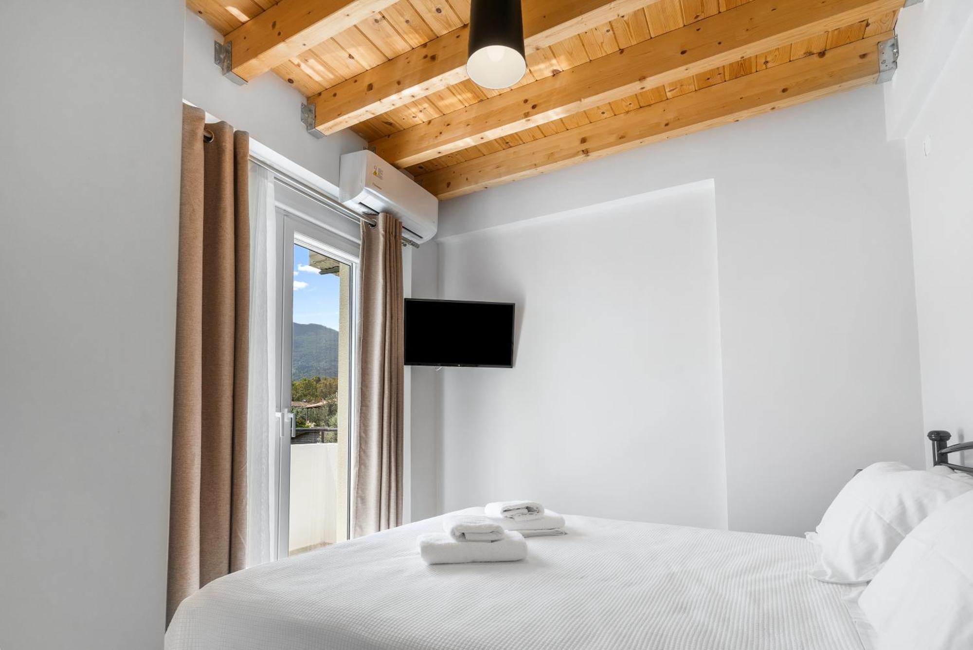 Miralis Apartments Nikiána Kültér fotó